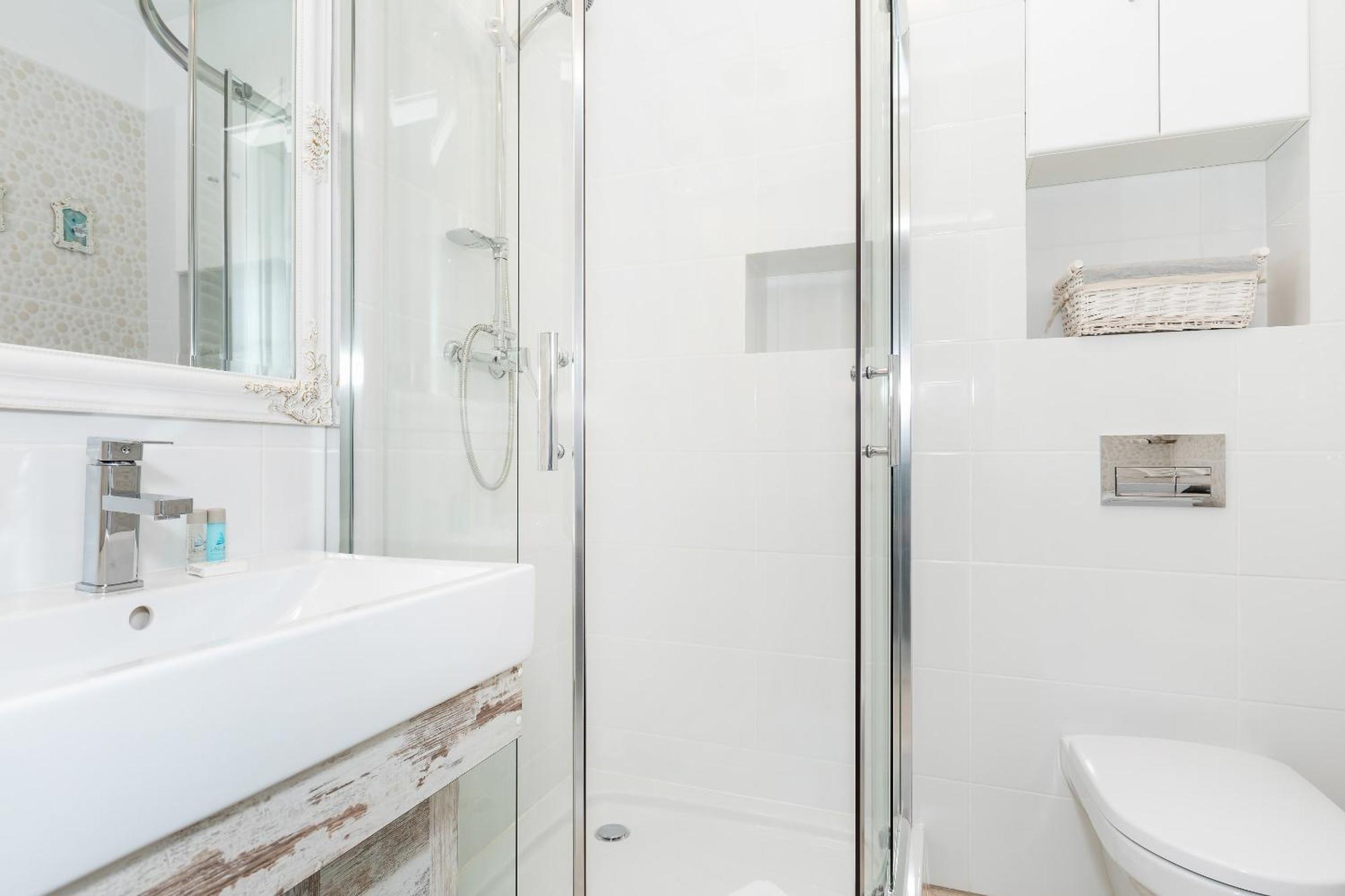 Stylowy Apartament Z Tarasem Swinoujscie Center By Noclegi Renters Exteriör bild