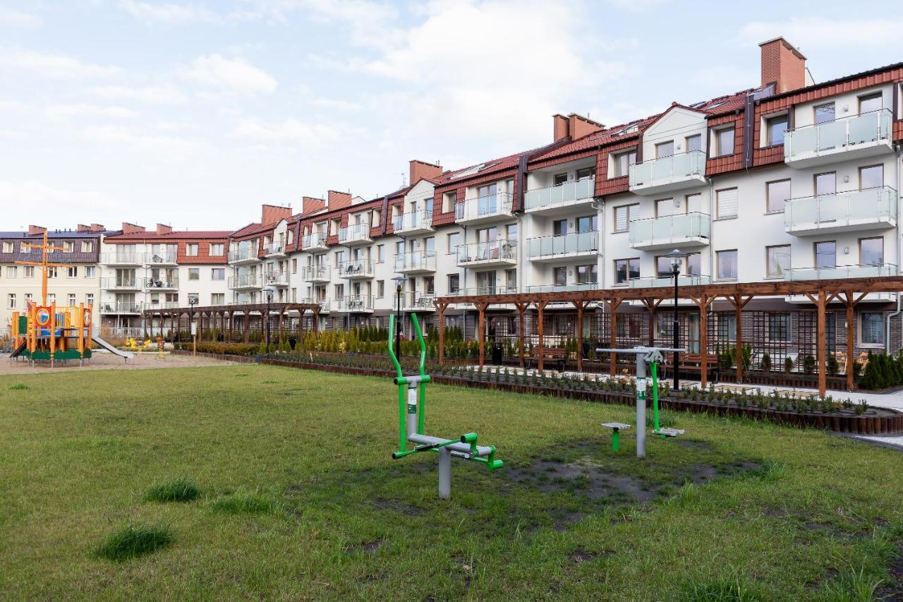 Stylowy Apartament Z Tarasem Swinoujscie Center By Noclegi Renters Exteriör bild